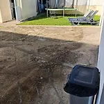 Relax & Pool 度假居 *