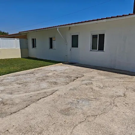 Relax & Pool Σπίτι διακοπών