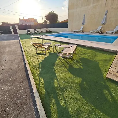 Relax & Pool Casa de Férias Esmoriz