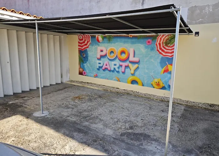 Relax & Pool Дом отдыха Эшмориш